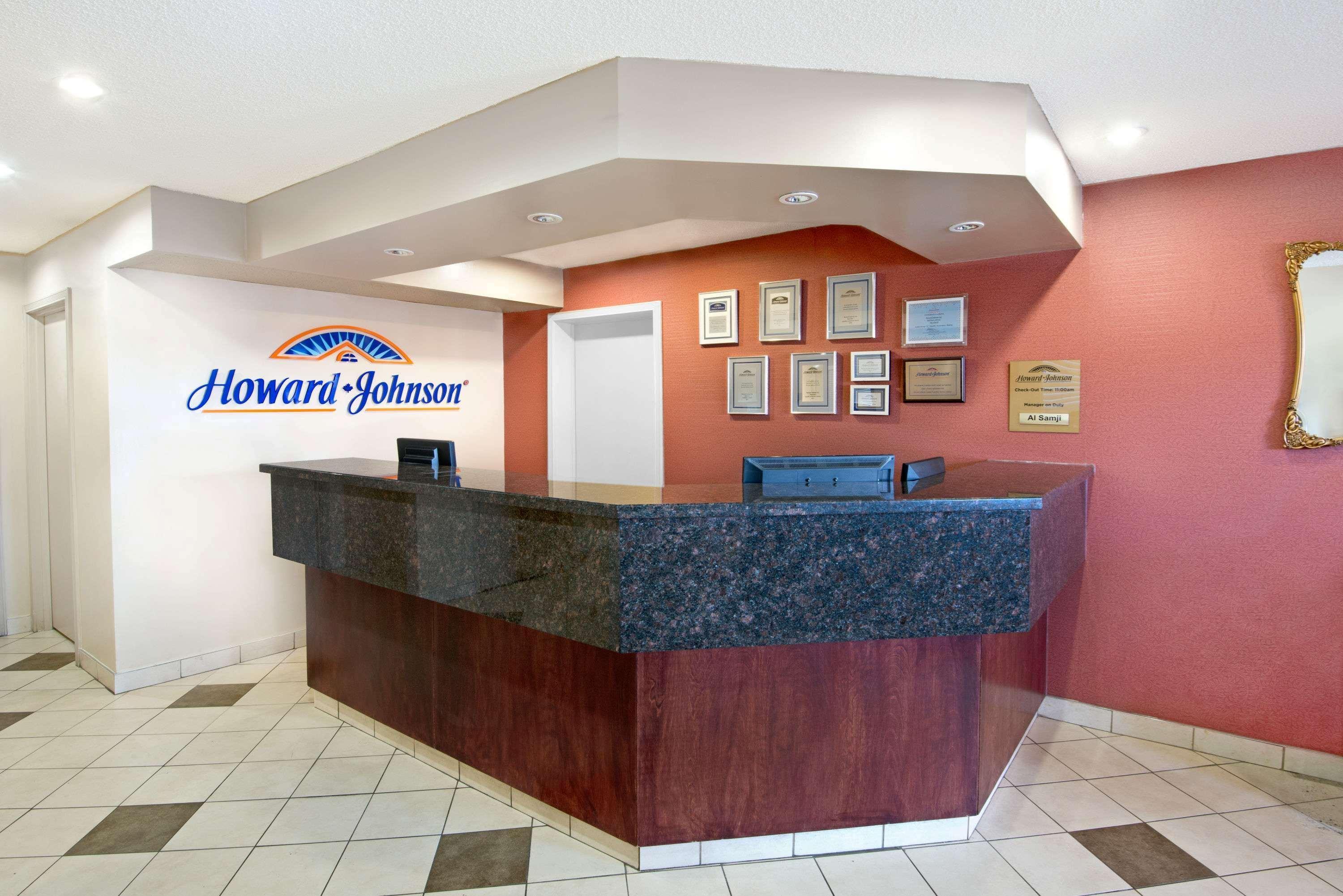 Howard Johnson By Wyndham Red Deer Εξωτερικό φωτογραφία
