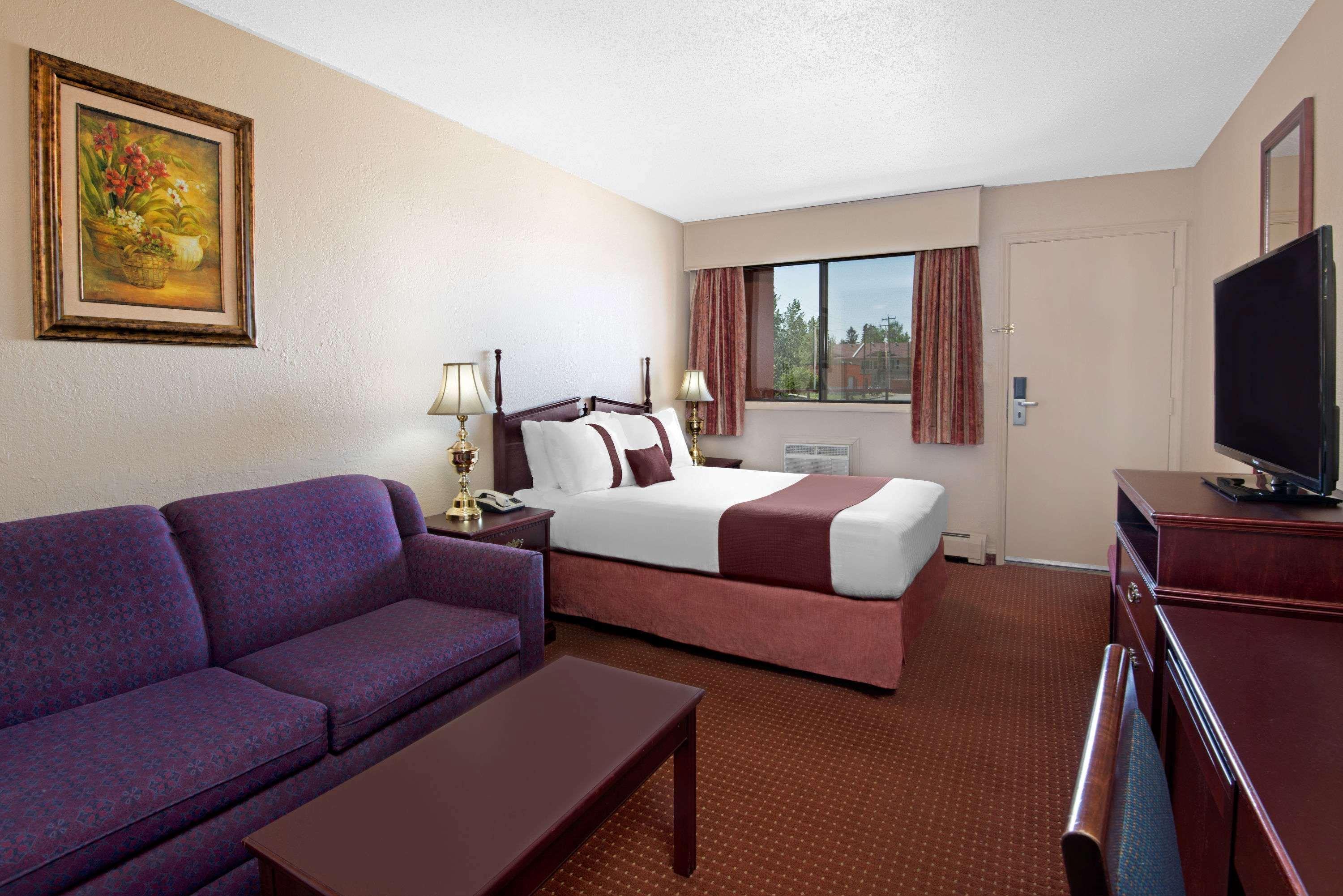 Howard Johnson By Wyndham Red Deer Εξωτερικό φωτογραφία