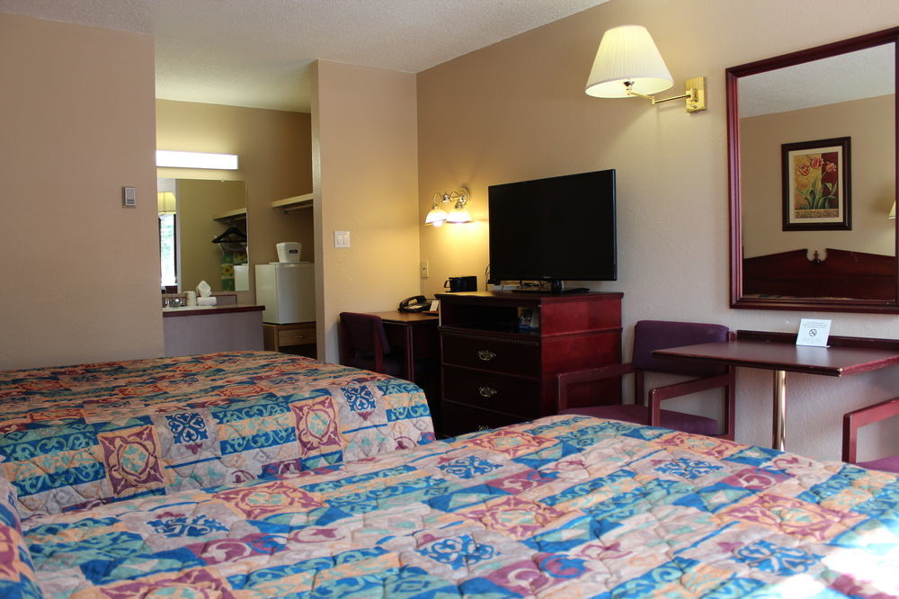 Howard Johnson By Wyndham Red Deer Εξωτερικό φωτογραφία