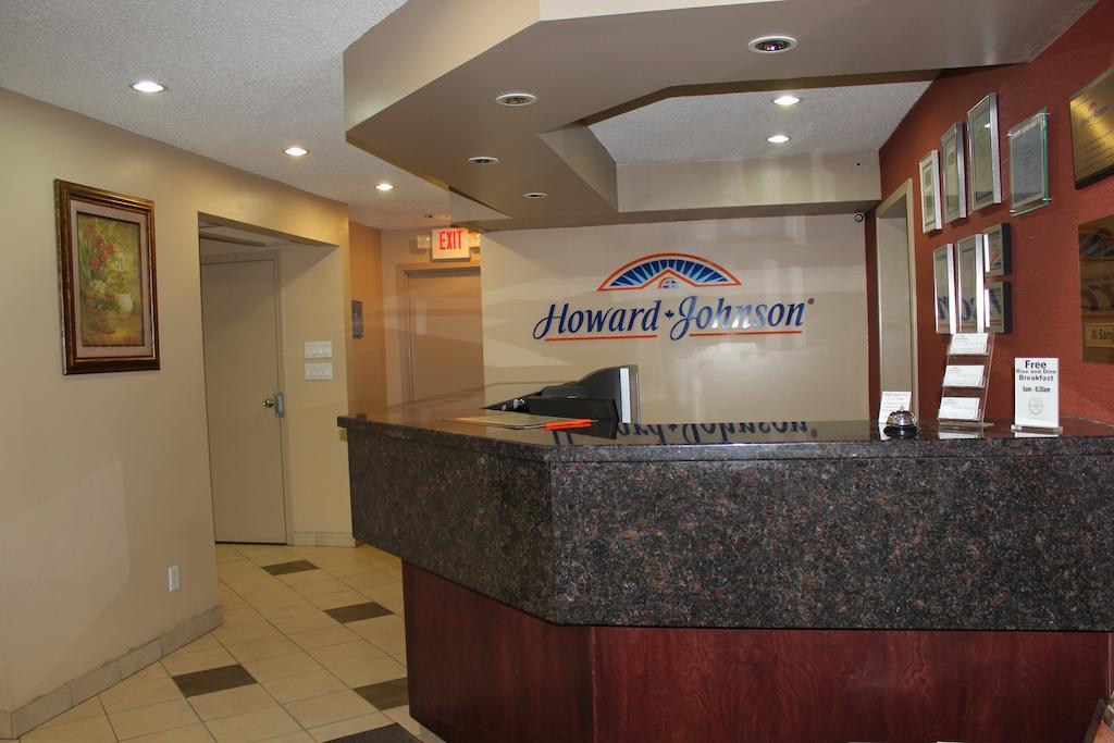 Howard Johnson By Wyndham Red Deer Εξωτερικό φωτογραφία